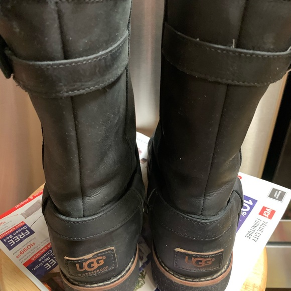 Boots - Picture 3 of 5